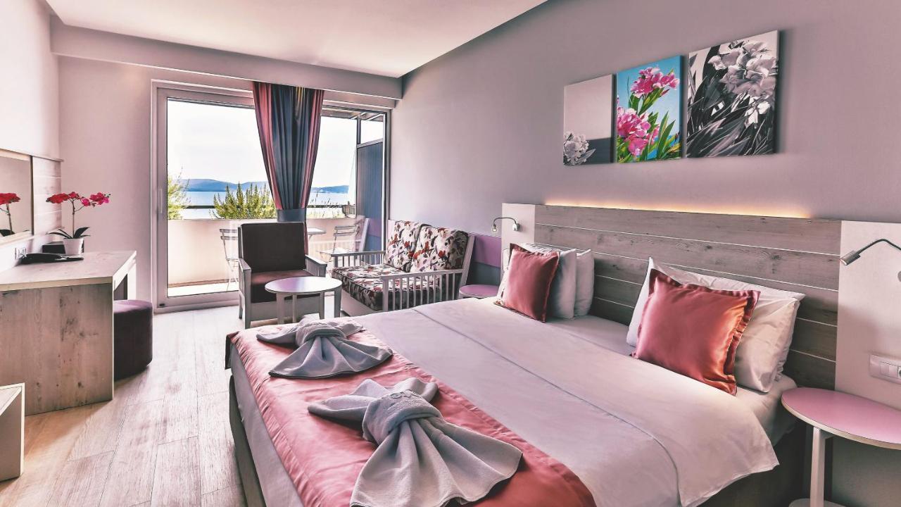 Carine Hotel Park ビエラ エクステリア 写真