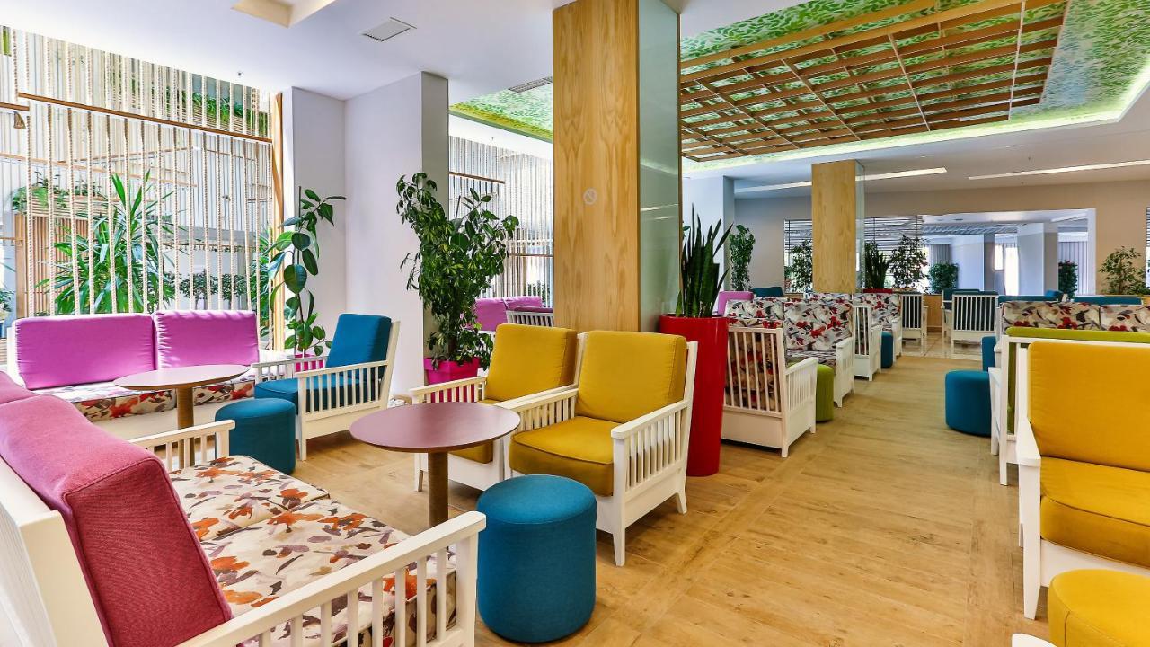 Carine Hotel Park ビエラ エクステリア 写真