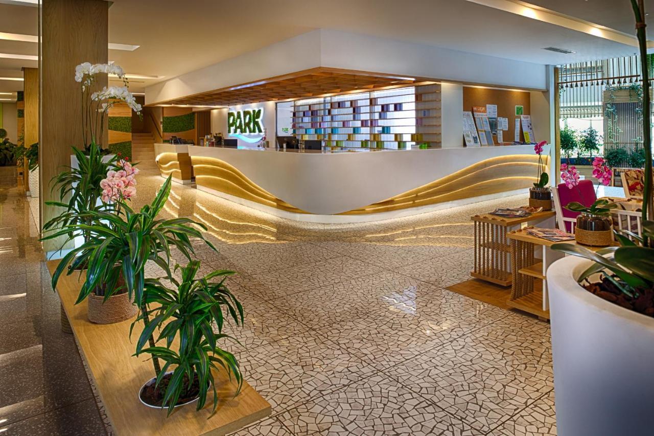 Carine Hotel Park ビエラ エクステリア 写真