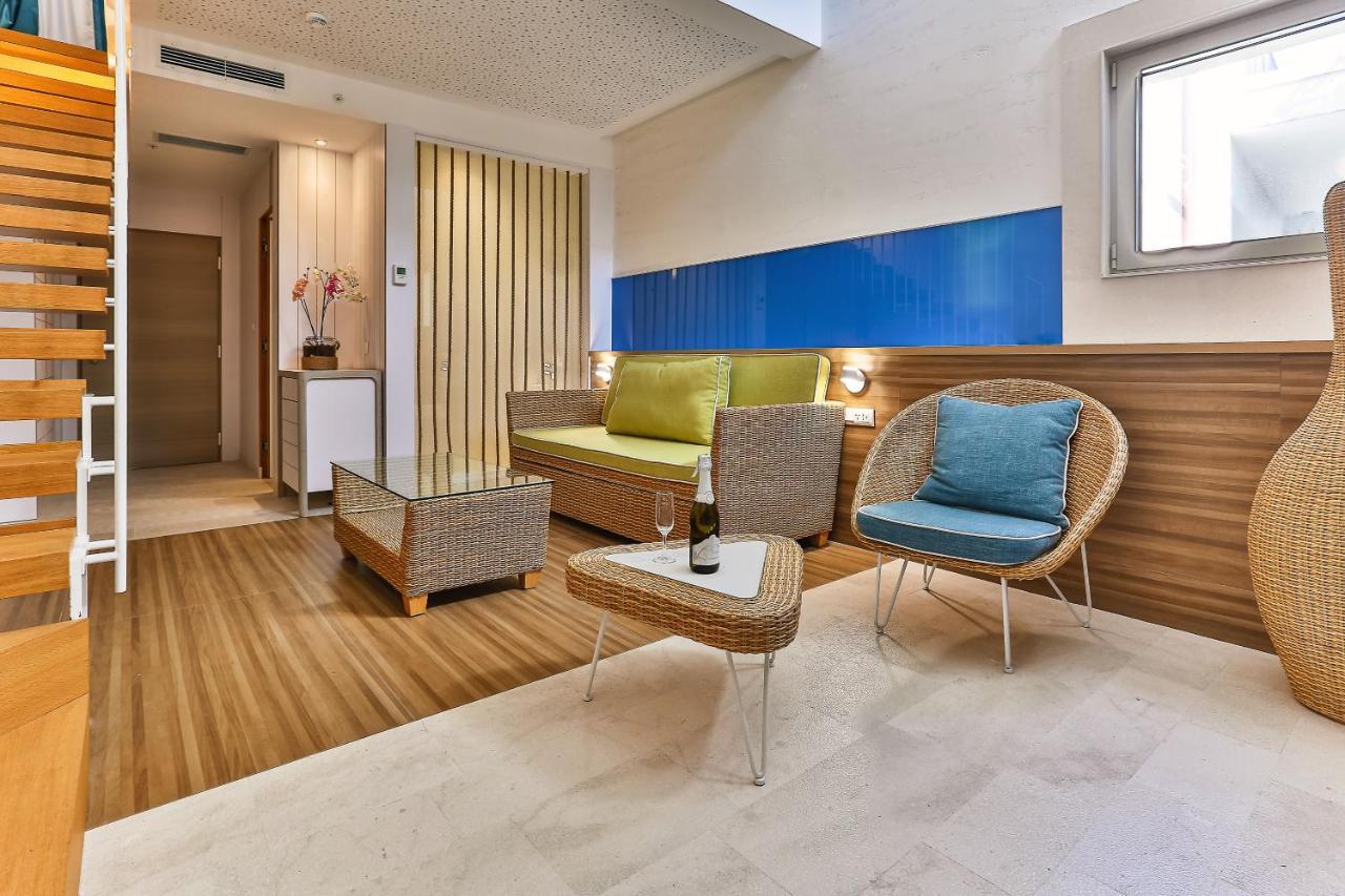 Carine Hotel Park ビエラ エクステリア 写真