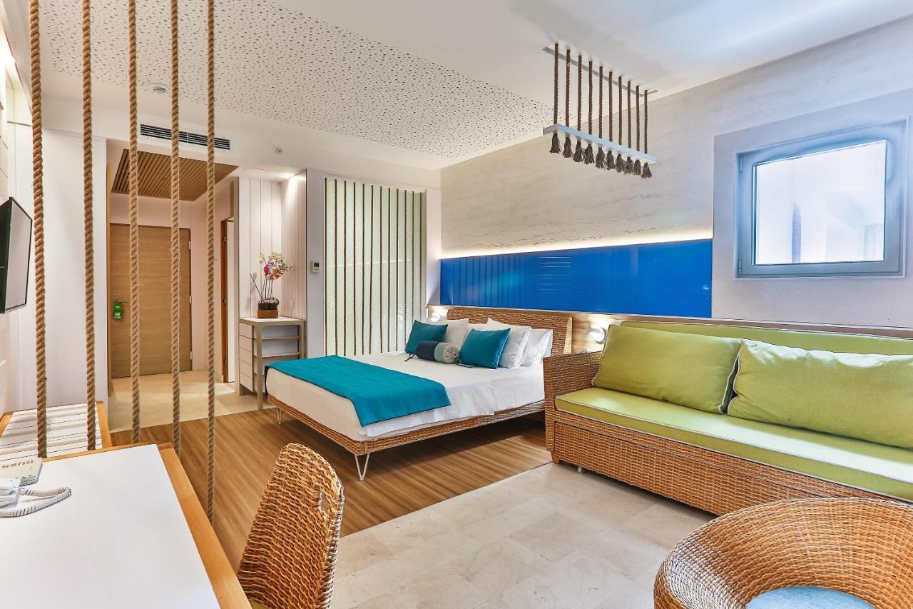 Carine Hotel Park ビエラ エクステリア 写真