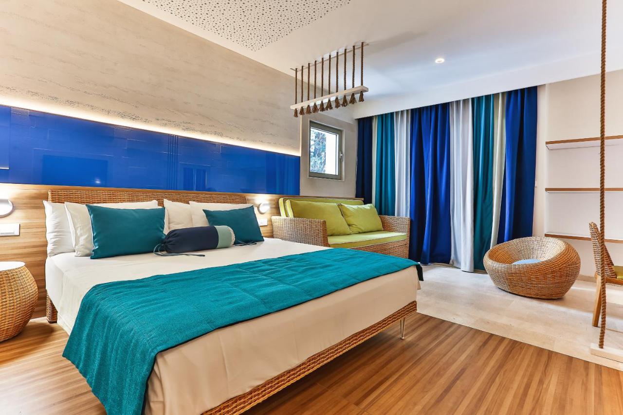 Carine Hotel Park ビエラ エクステリア 写真